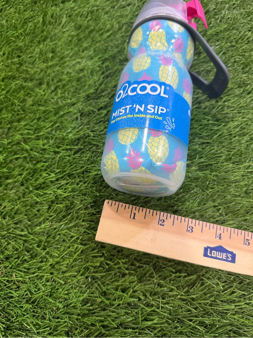 O2Cool Mist & Sip Water bottle Sprayer - Picture 4 of 5